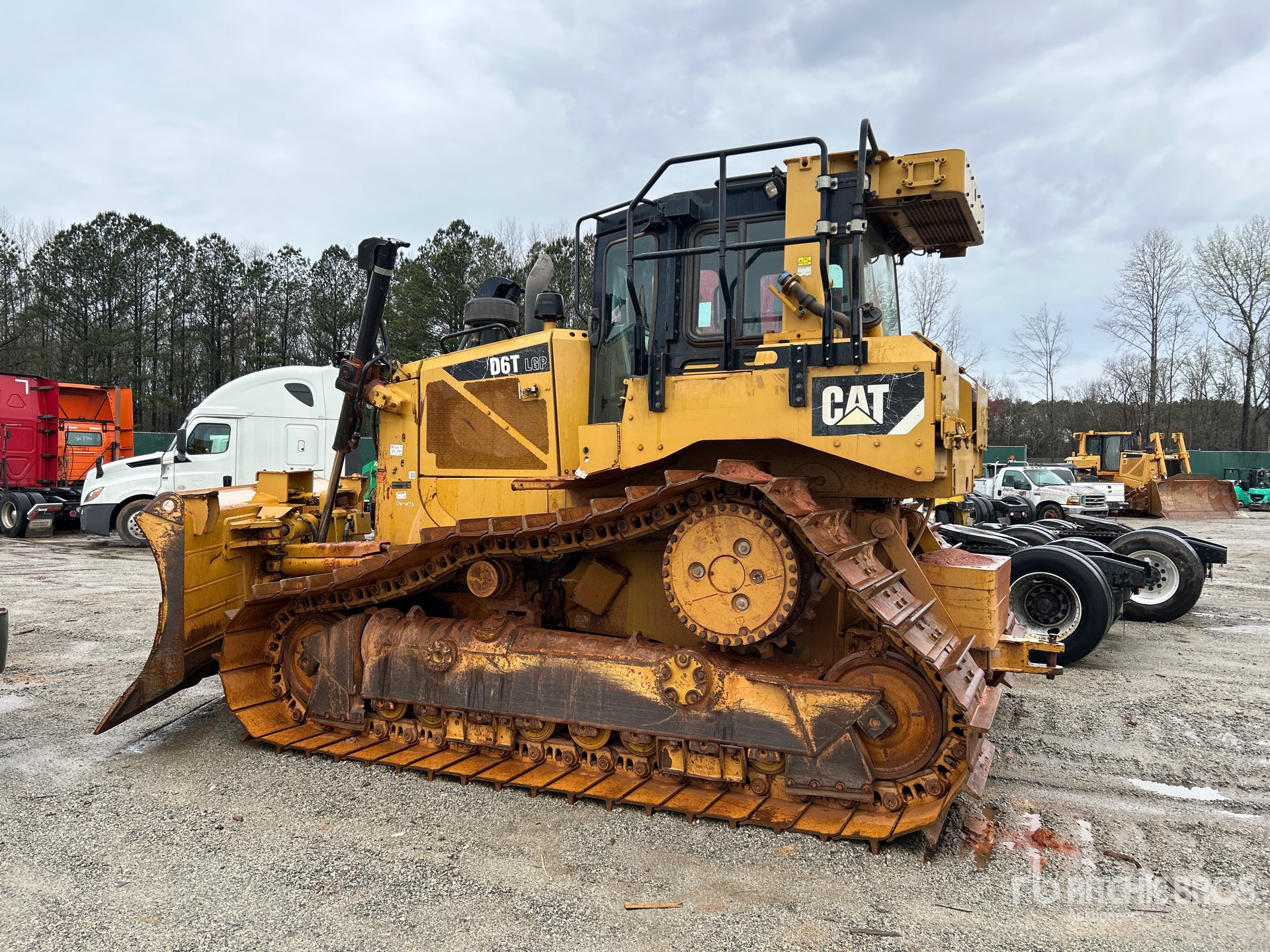 Aspect général with Image, coin arrière gauche