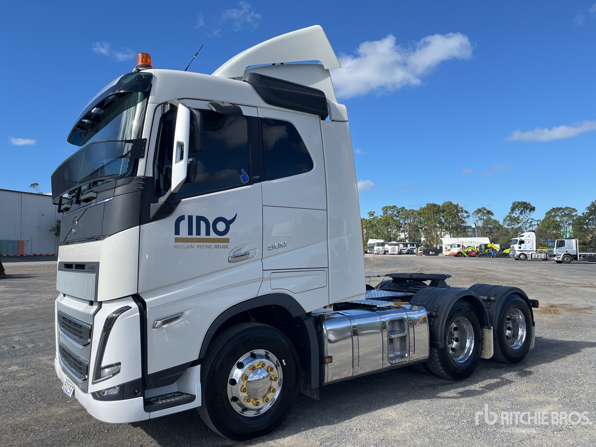 General Appearance with Picture, Right Front Corner