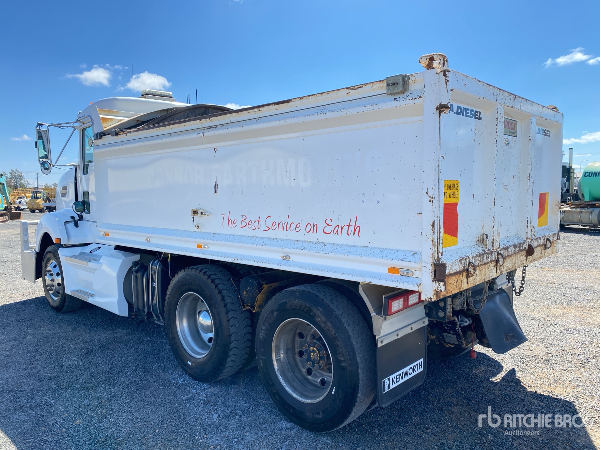 General Appearance with Picture, Right Rear Corner