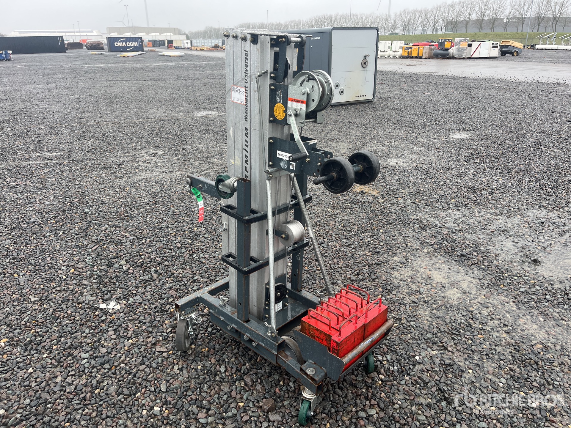 General Appearance with Picture, Right Front Corner