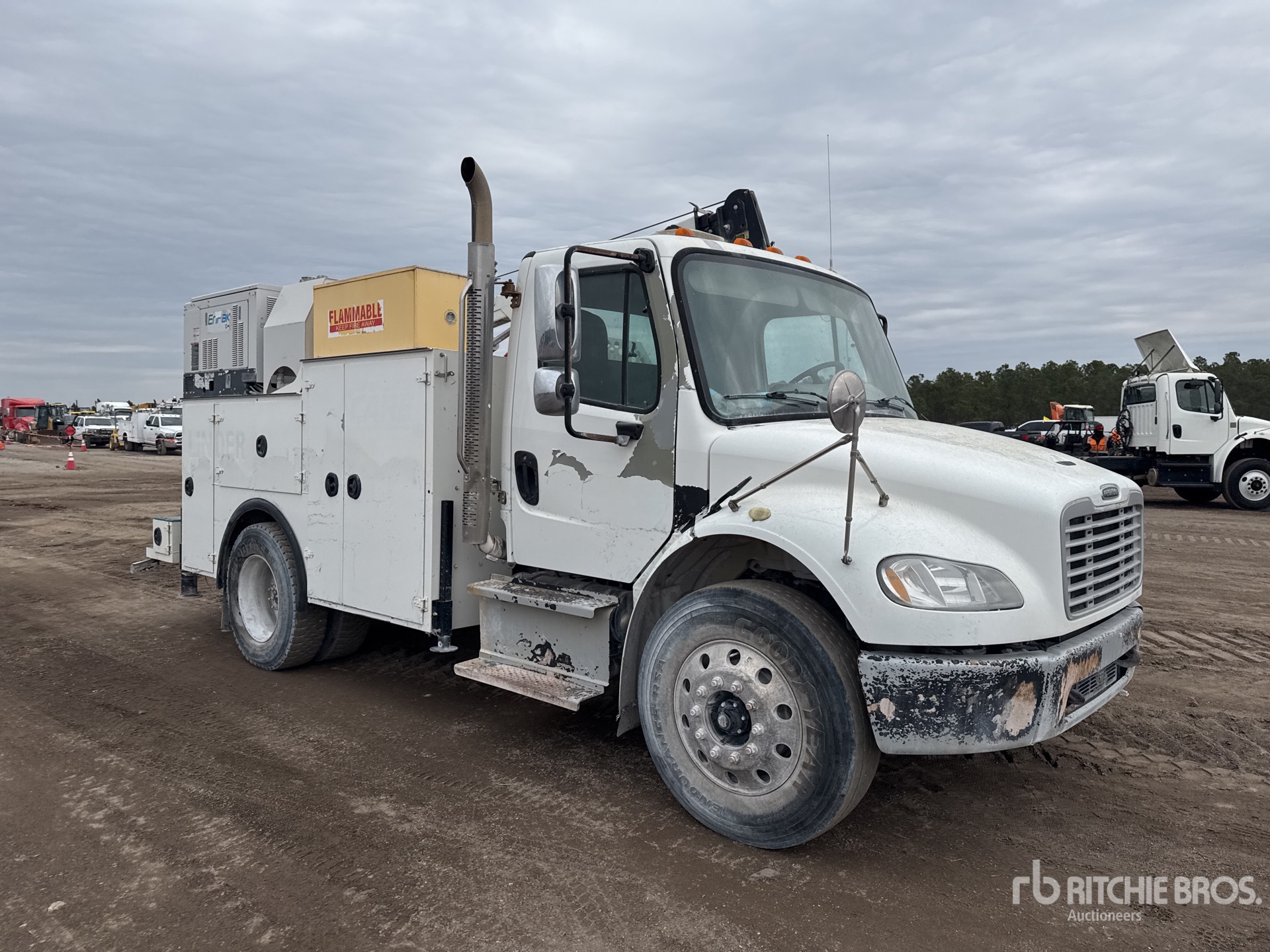 General Appearance with Image, coin avant droit