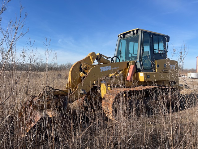 John Deere 755C Series II Crawler Loader