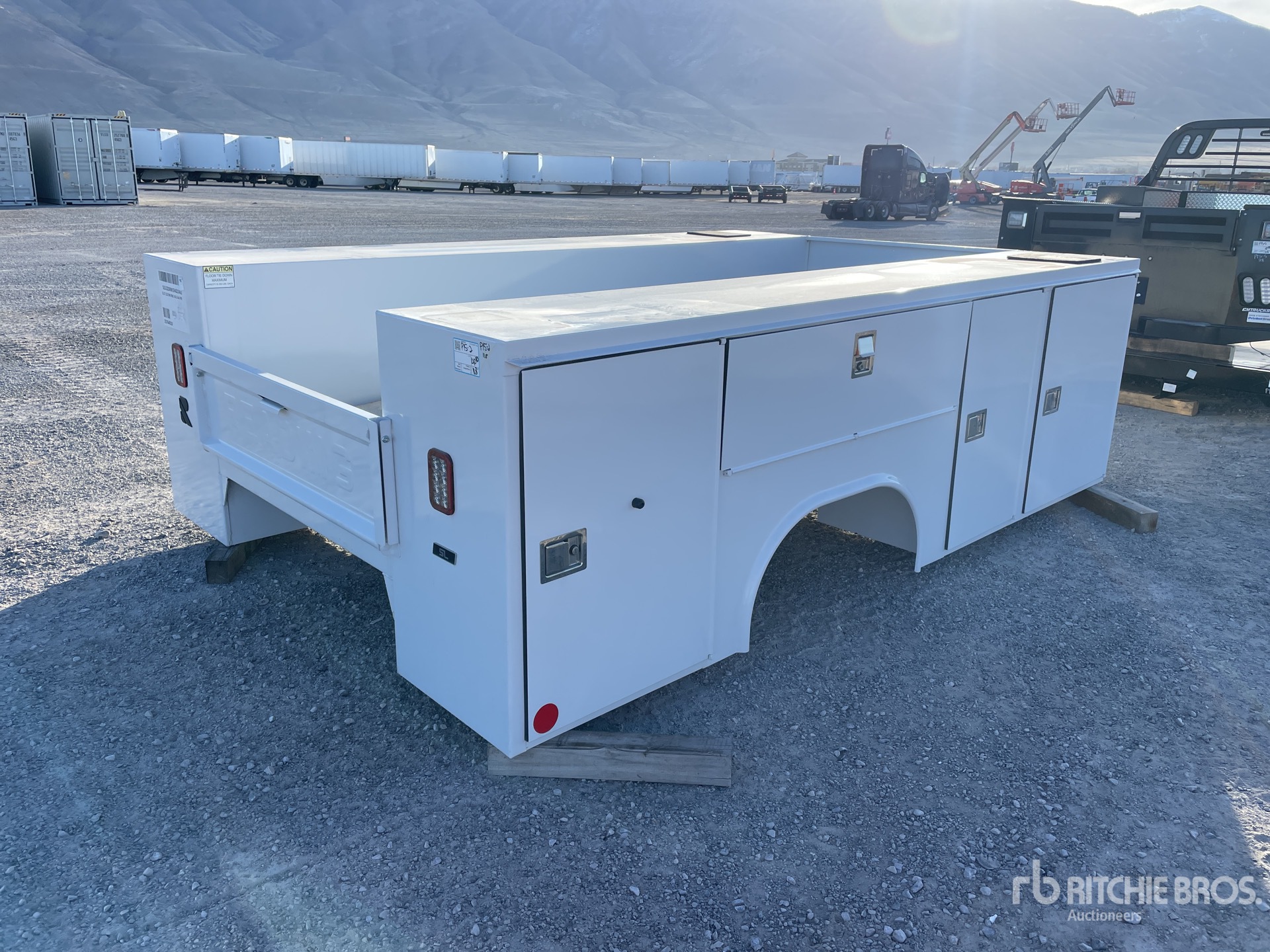 General Appearance with Picture, Left Front Corner