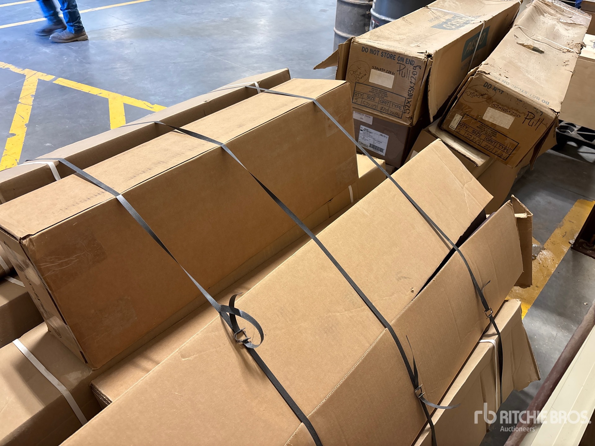 General Appearance with Foto, angolo posteriore sinistro