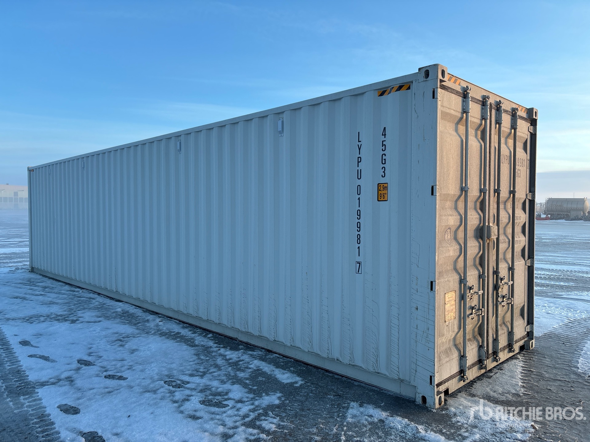 General Appearance with Foto, angolo anteriore sinistro