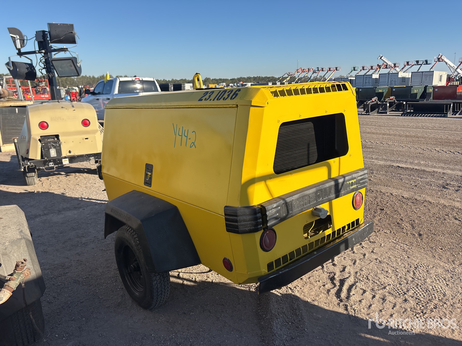 Aspect général with Image, coin arrière gauche