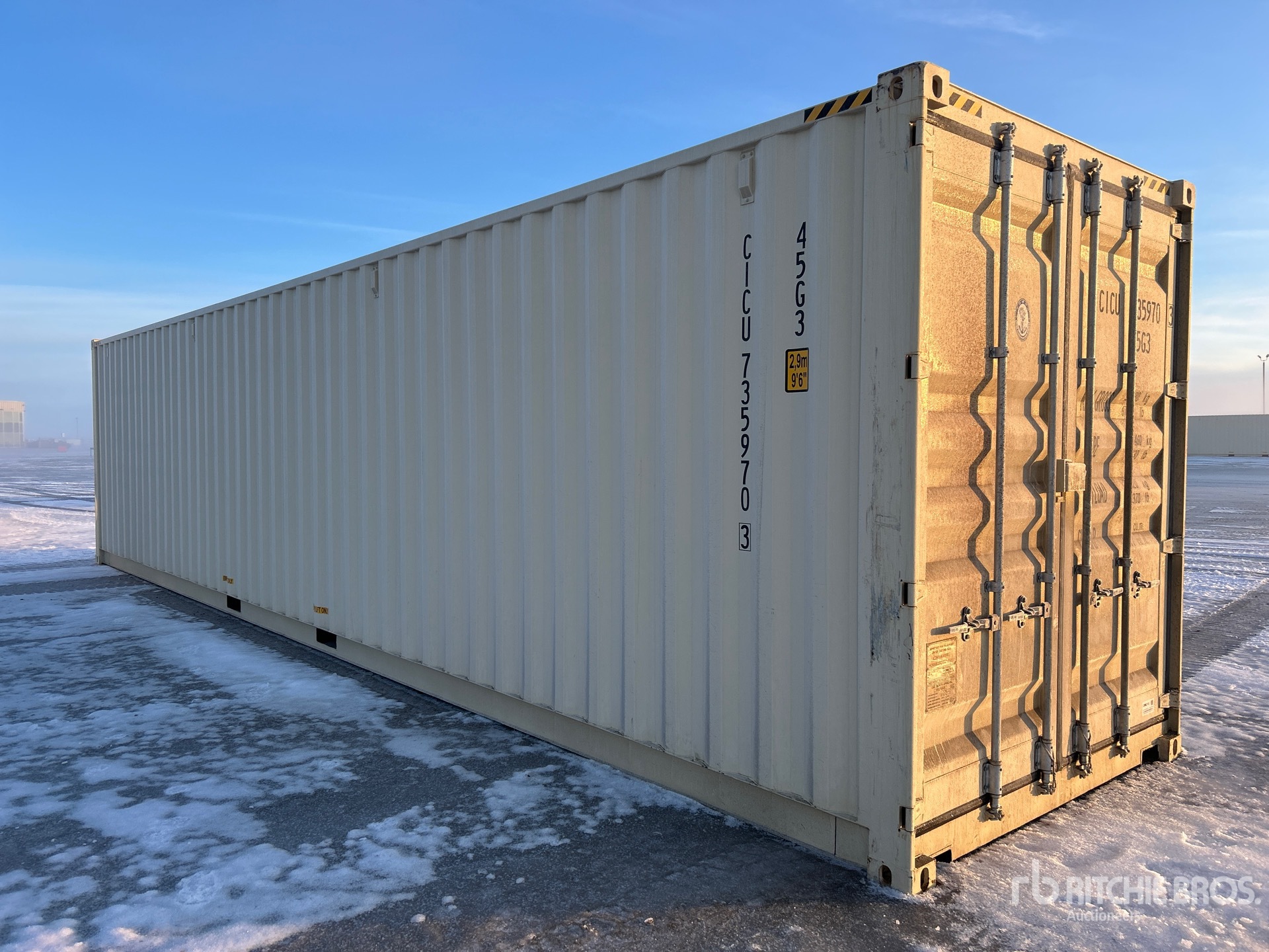 General Appearance with Foto, angolo anteriore destro