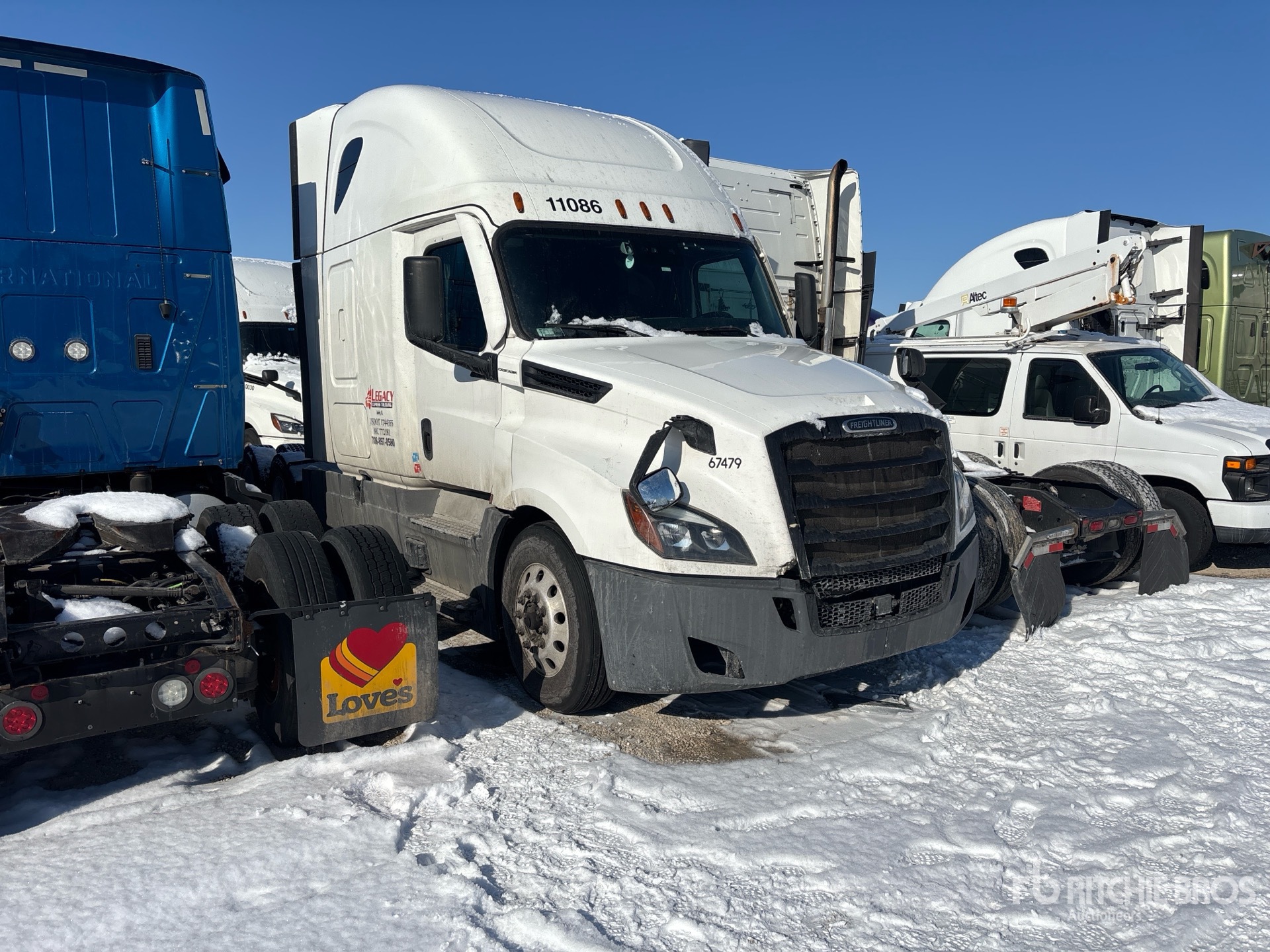 General Appearance with Picture, Right Front Corner