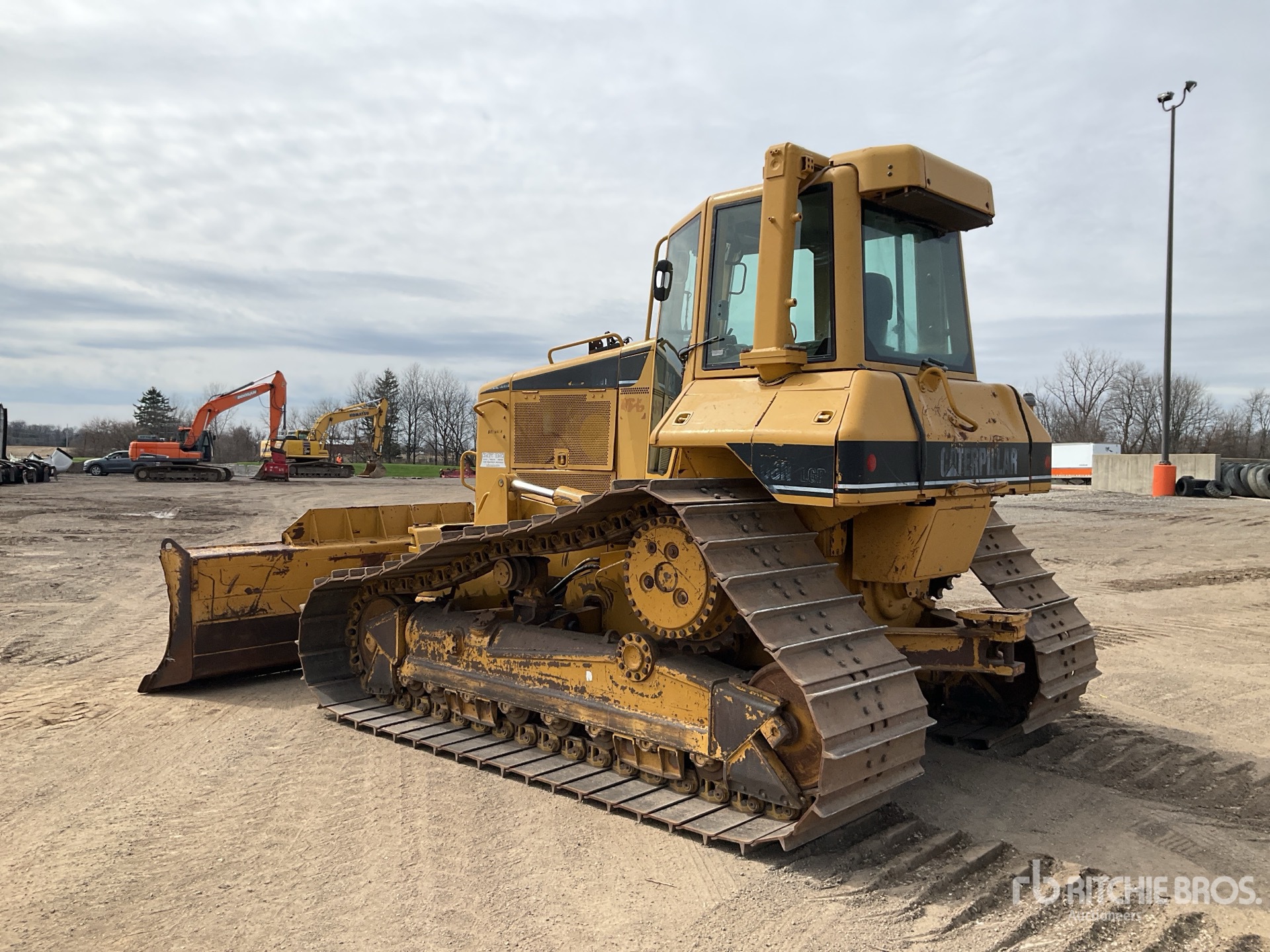 General Appearance with Bild, Ecke hinten links