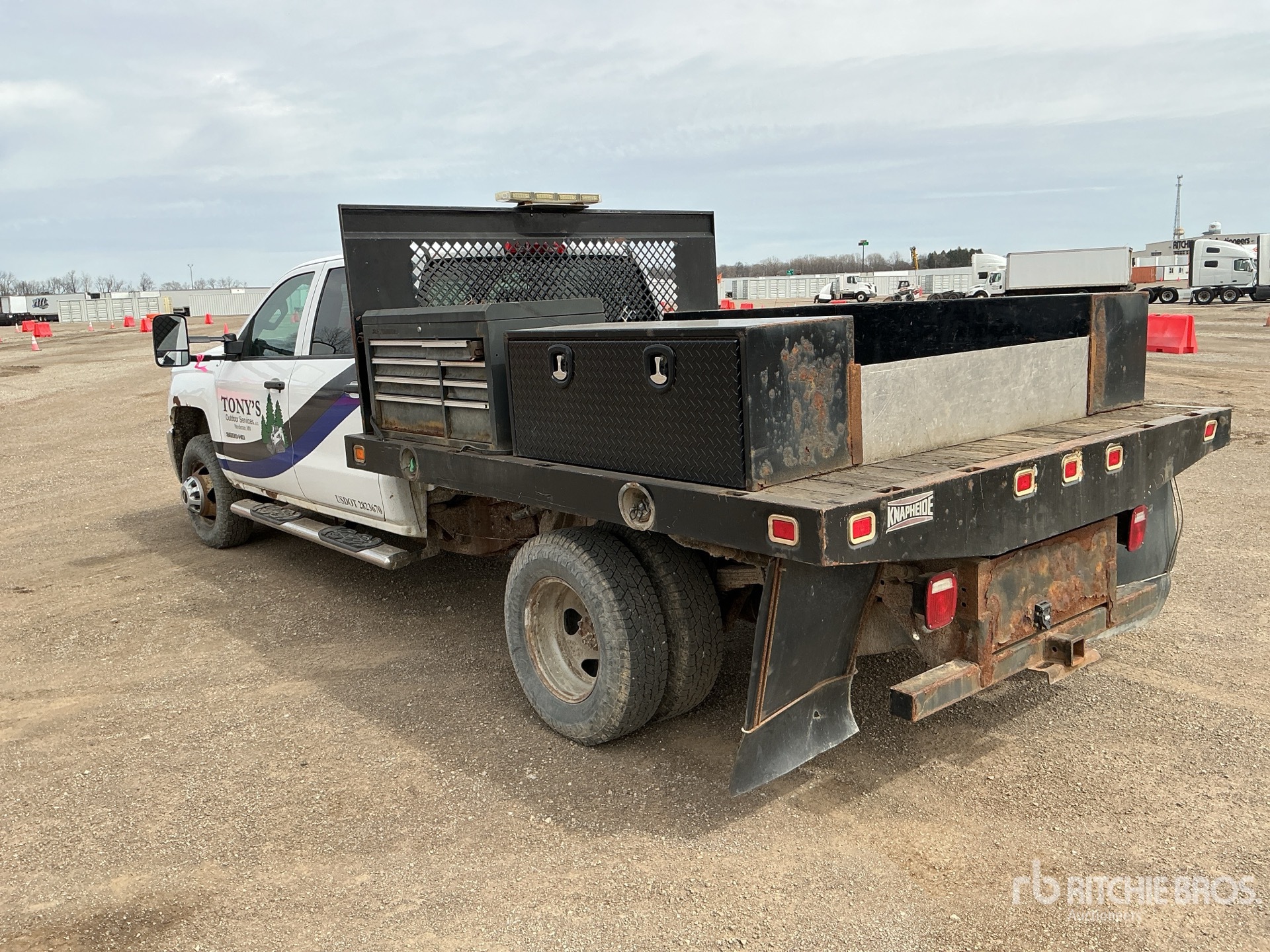 Aspect général with Image, coin arrière gauche