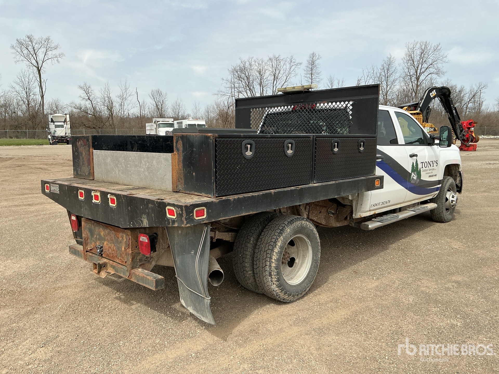 Aspect général with Image, coin arrière droit