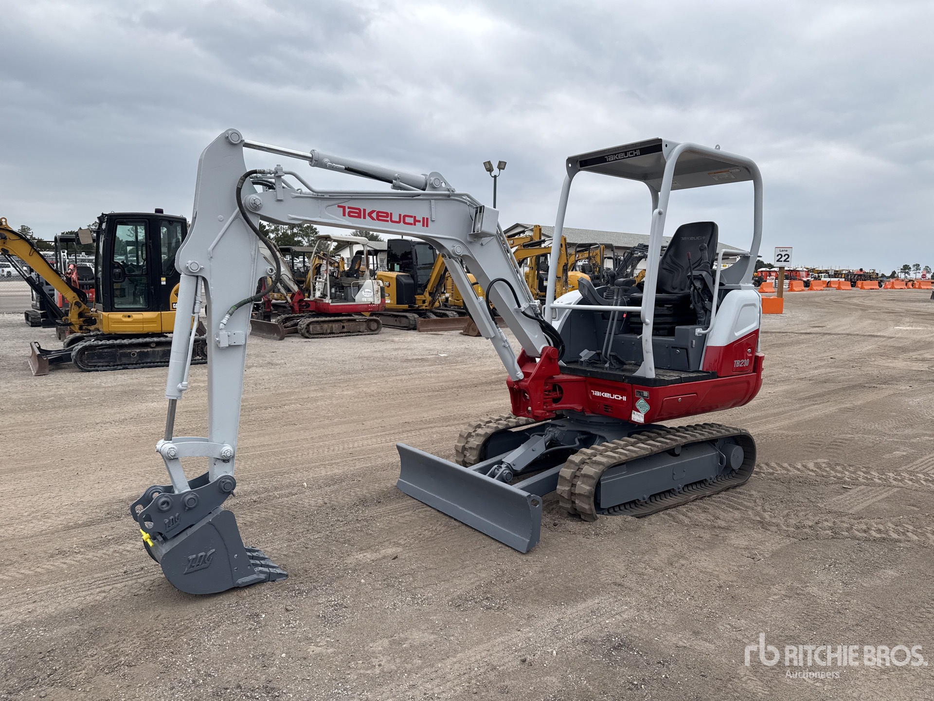 General Appearance with Featured Photo