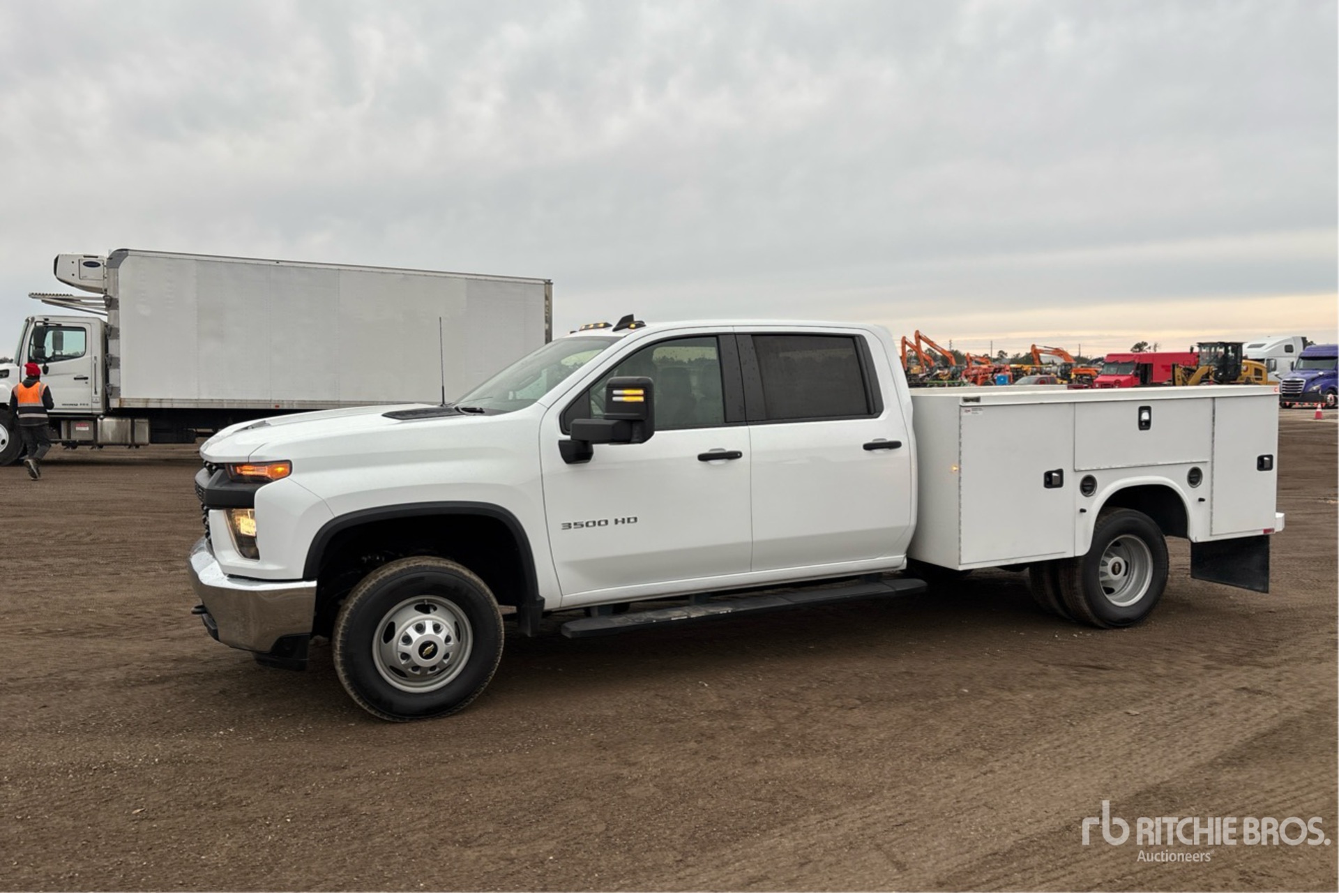 General Appearance with Picture, Left Front Corner