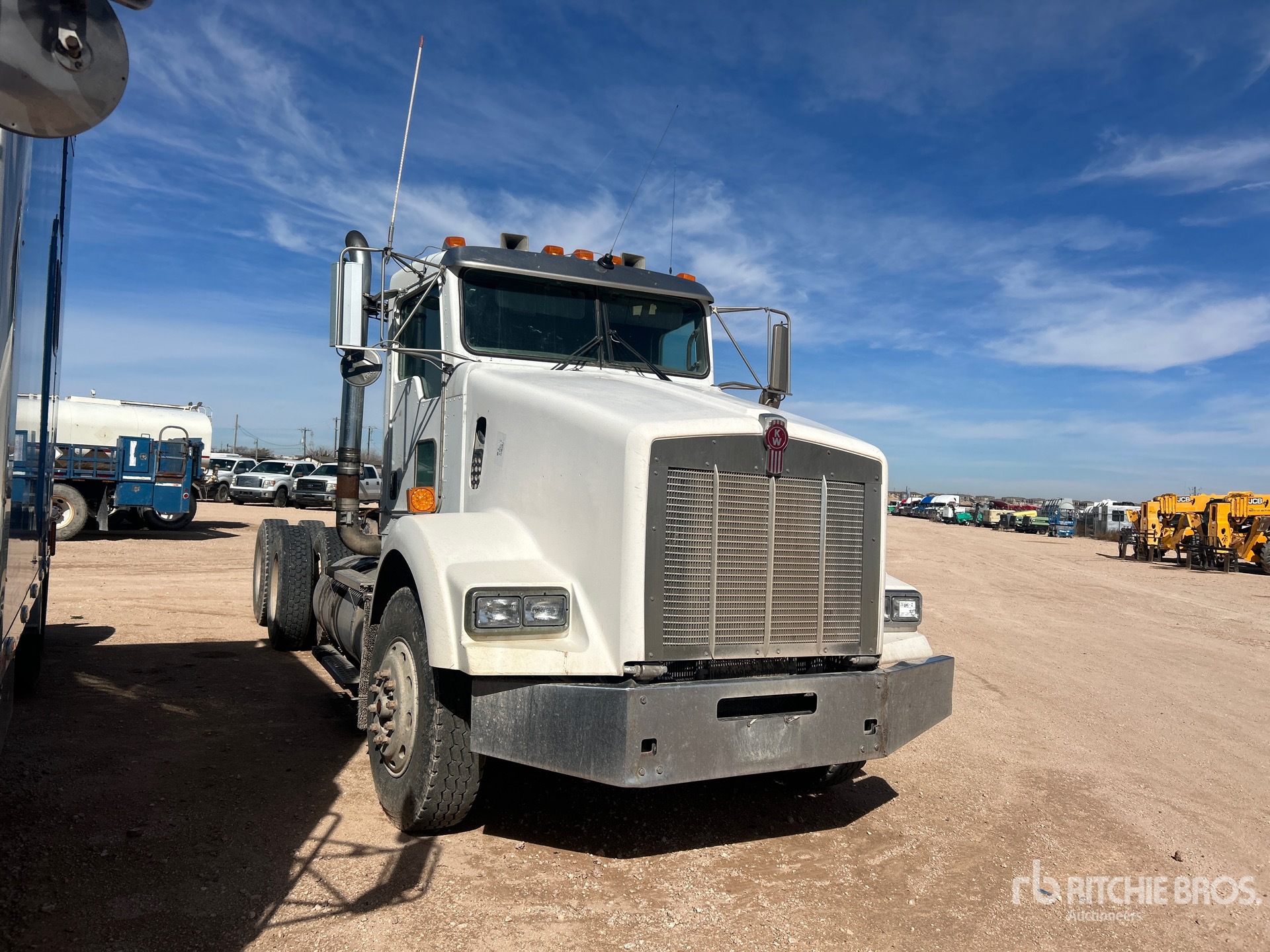 General Appearance with Foto, angolo anteriore destro