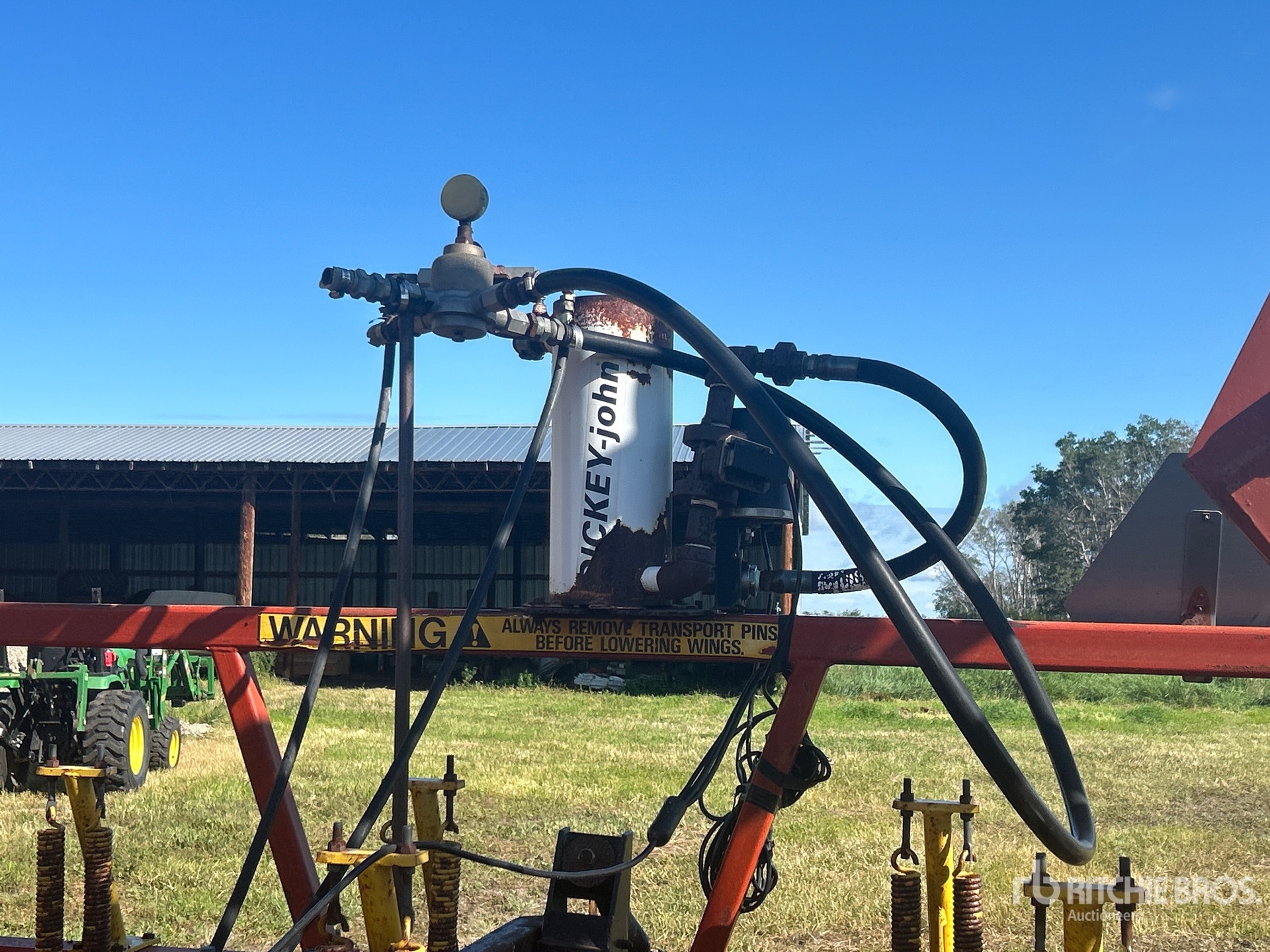 Bourgault COMMANDER 34-38