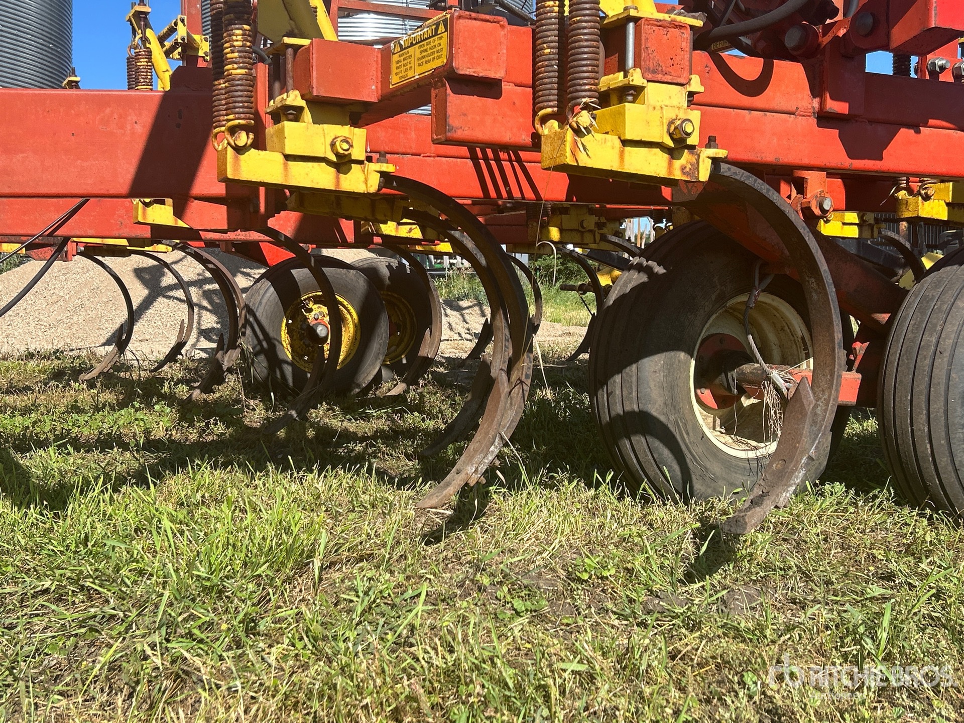 Bourgault COMMANDER 34-38