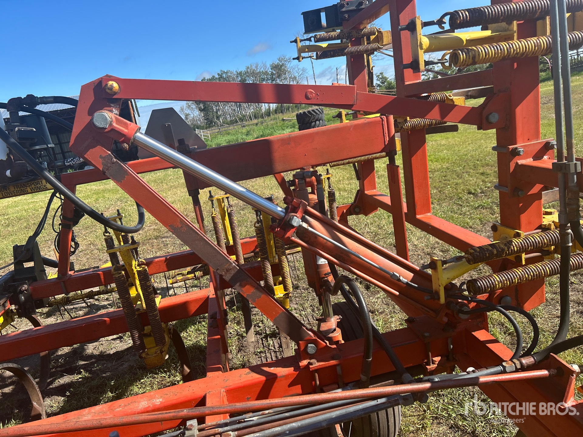 Bourgault COMMANDER 34-38