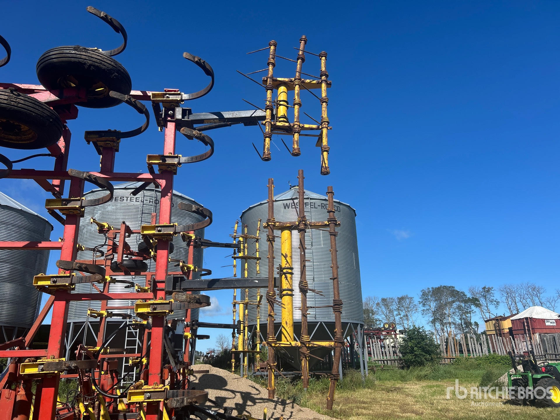 Bourgault COMMANDER 34-38