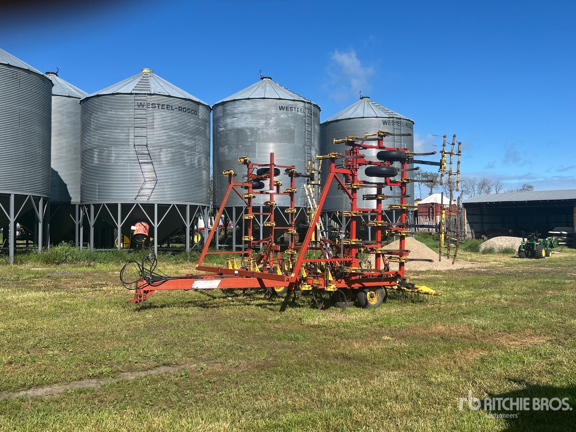 Bourgault COMMANDER 34-38
