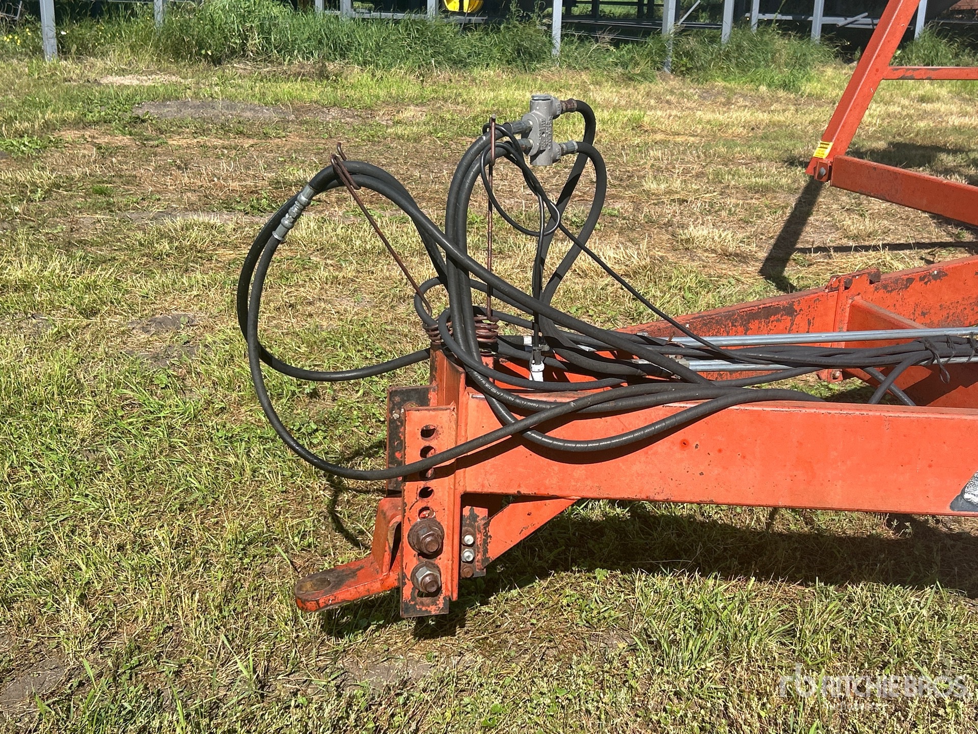 Bourgault COMMANDER 34-38