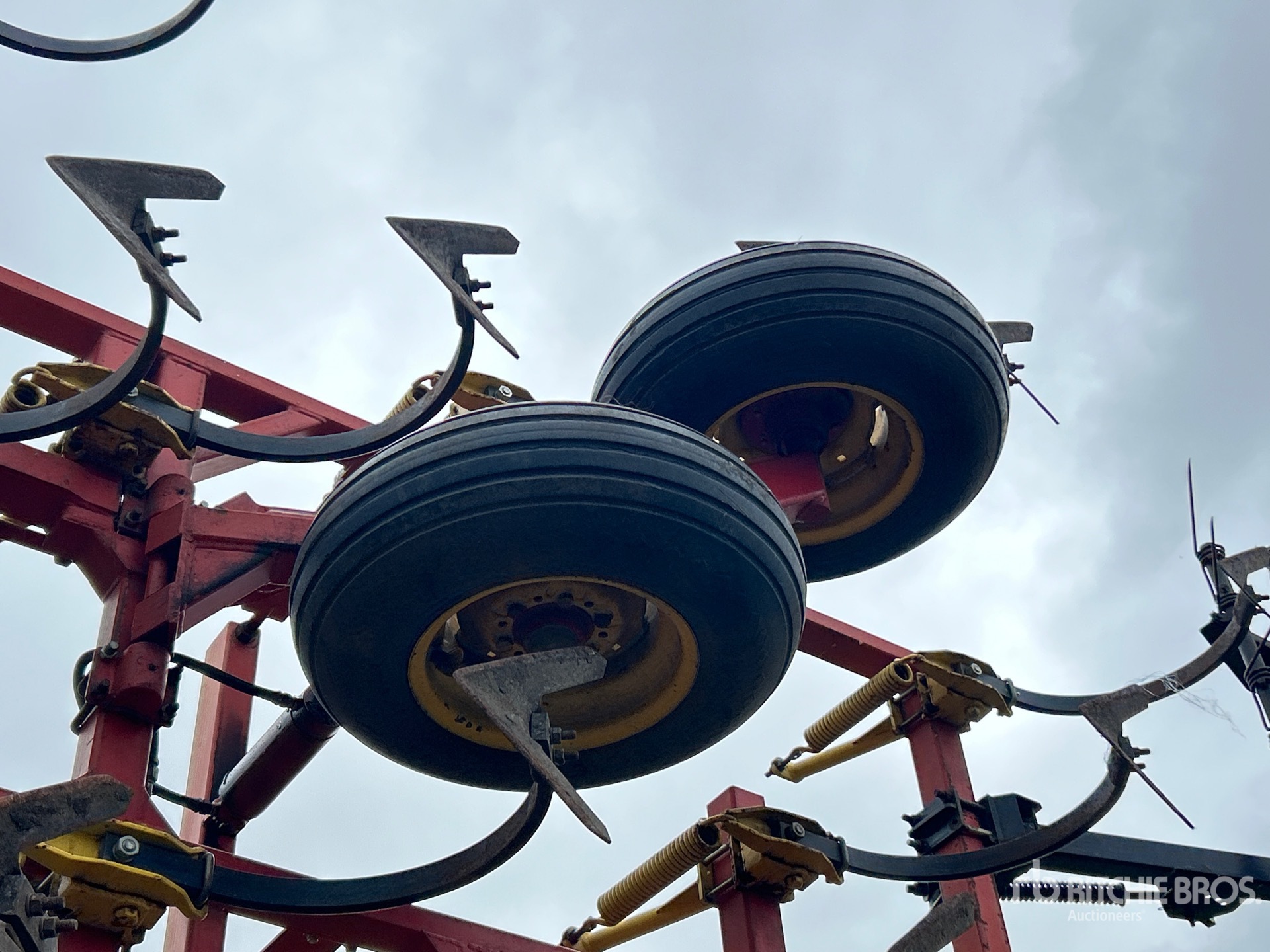Bourgault 8800