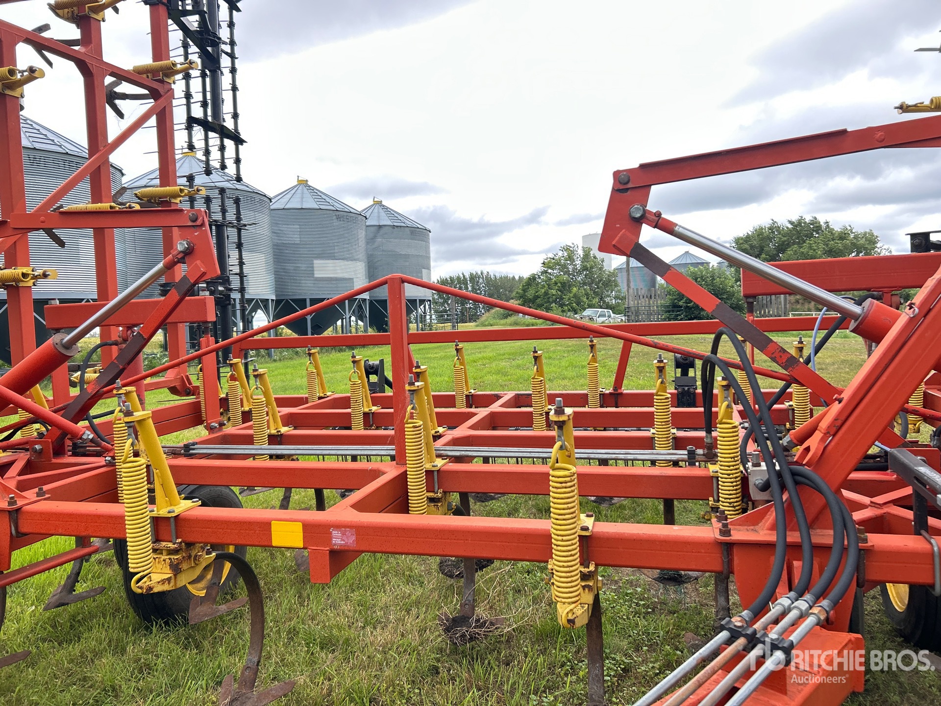 Bourgault 8800
