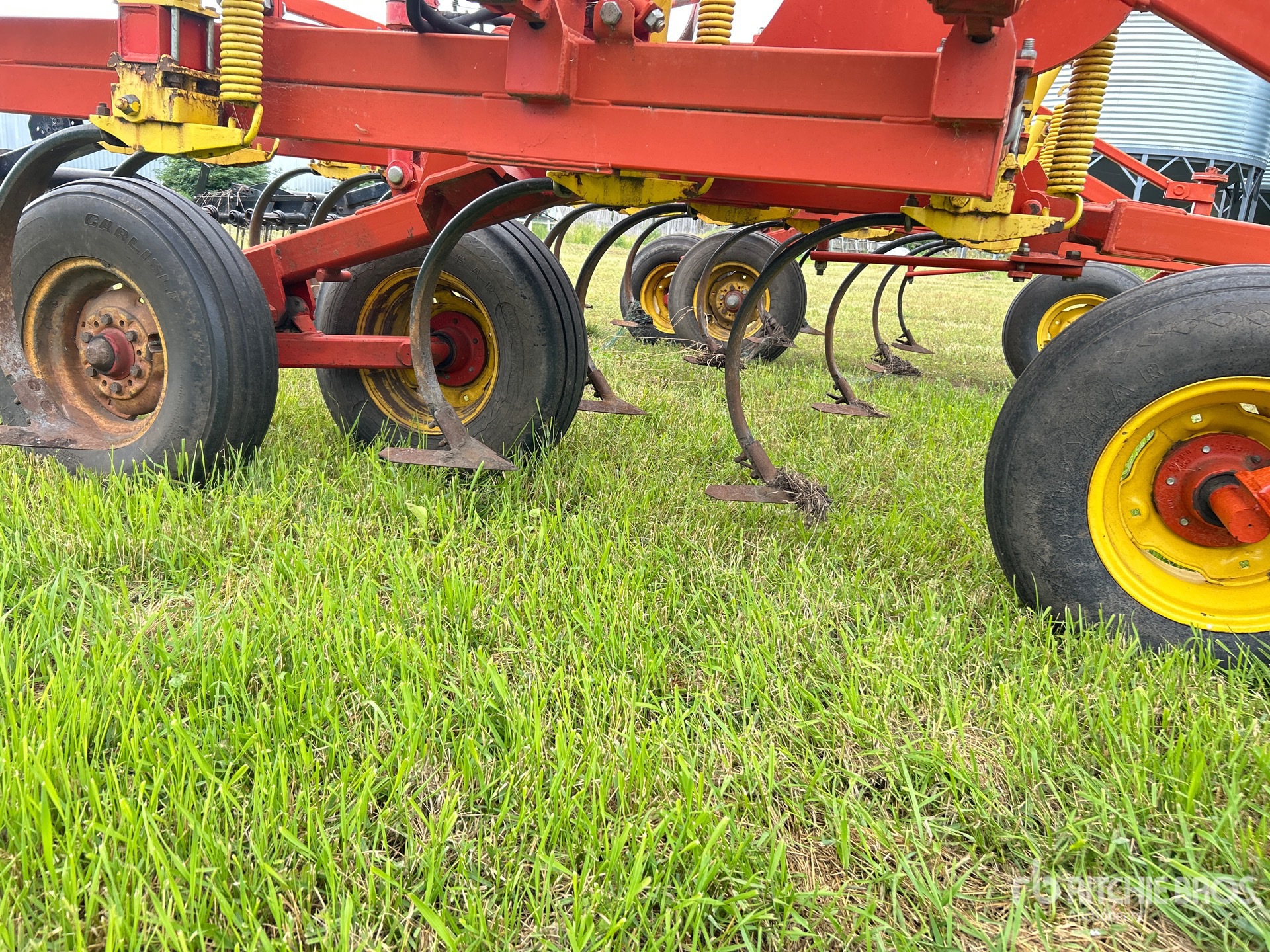 Bourgault 8800