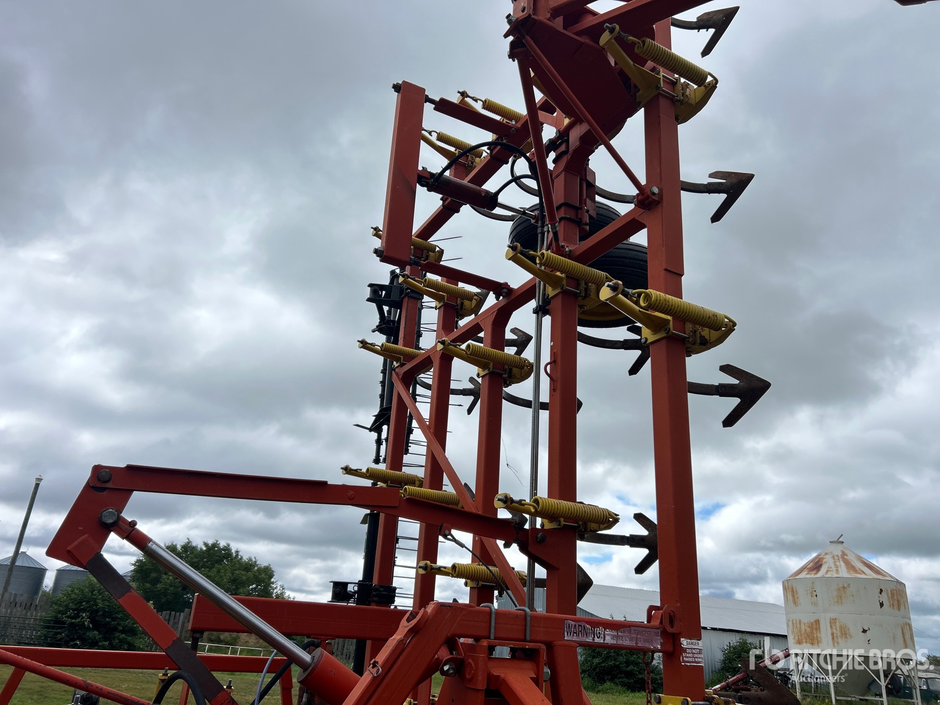 Bourgault 8800