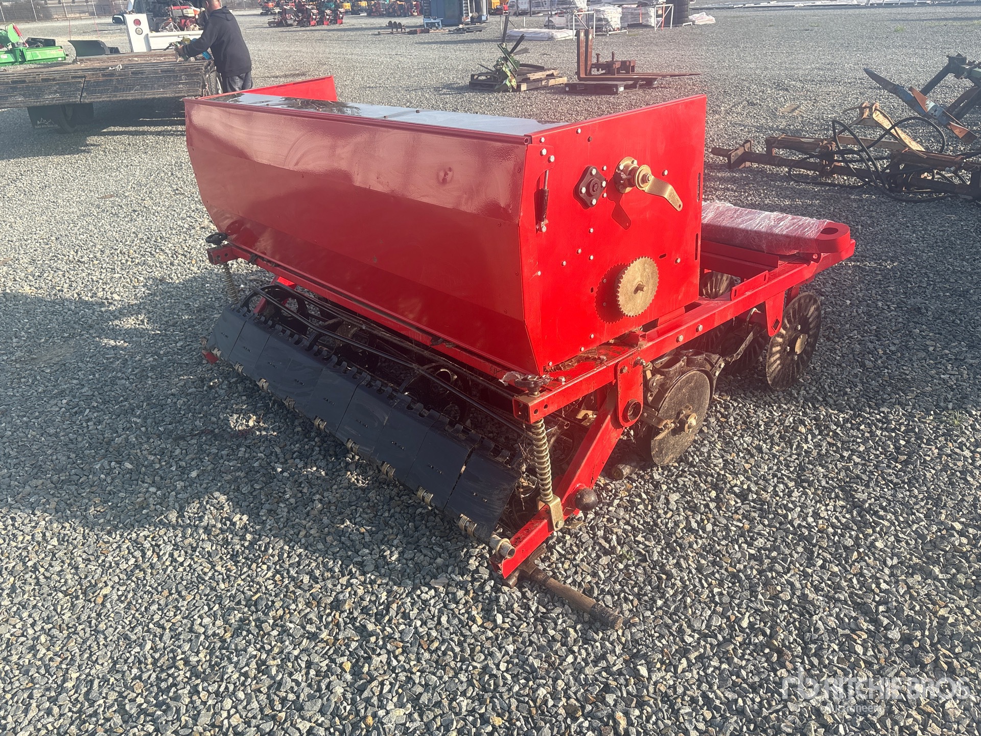 Aspect général with Image, coin arrière droit