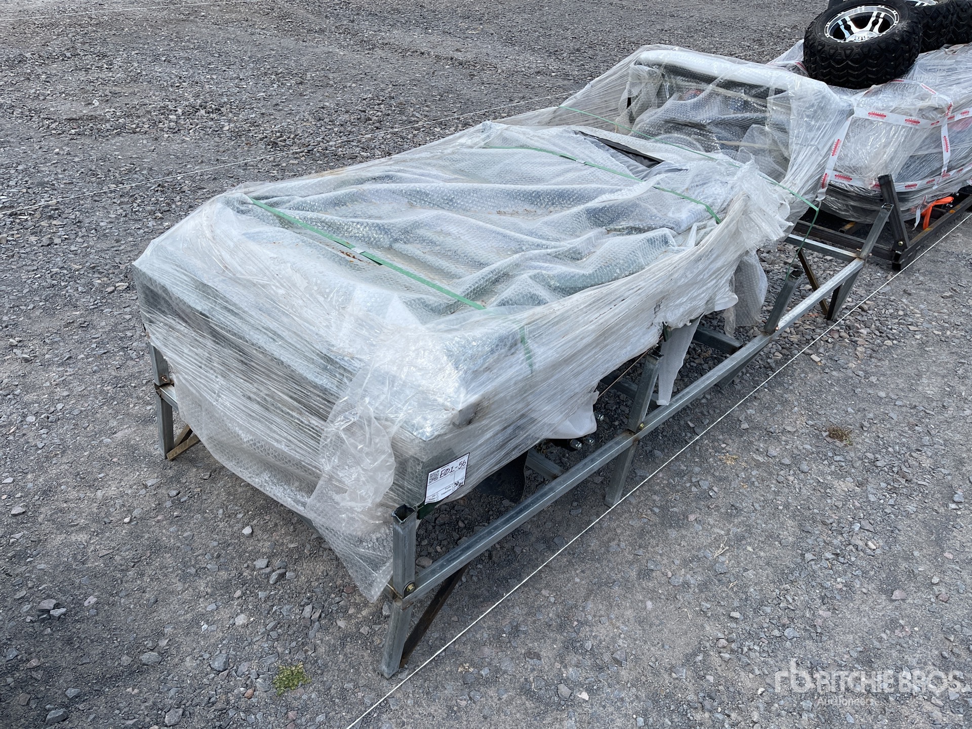 General Appearance with Image, coin avant gauche