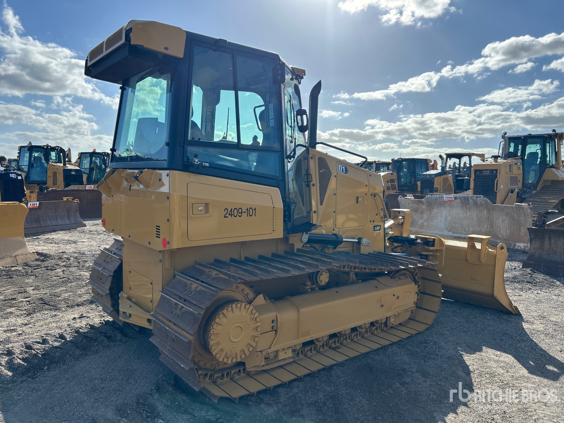 General Appearance with Imagen: esquina trasera derecha