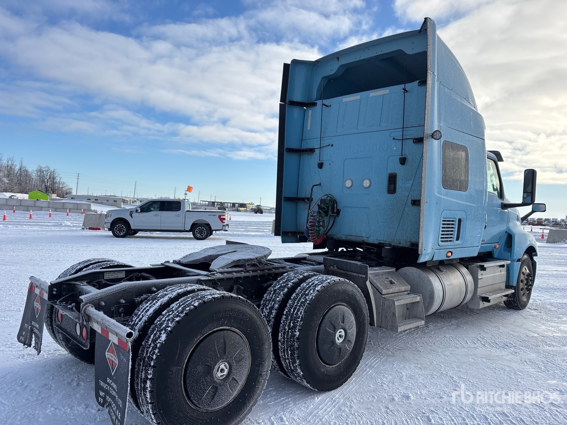 General Appearance with Imagen: esquina trasera derecha