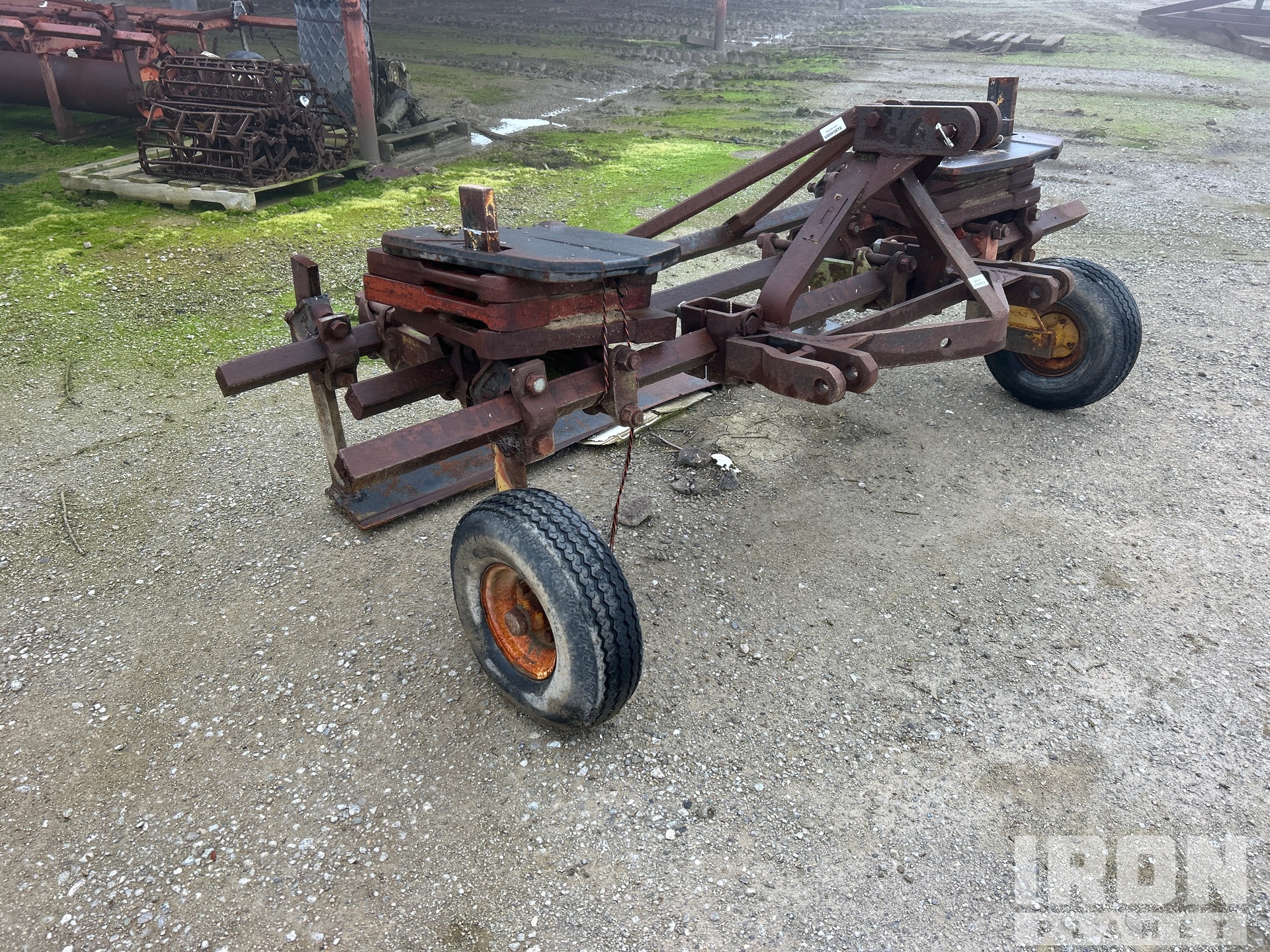 General Appearance with Bild, Ecke vorne rechts