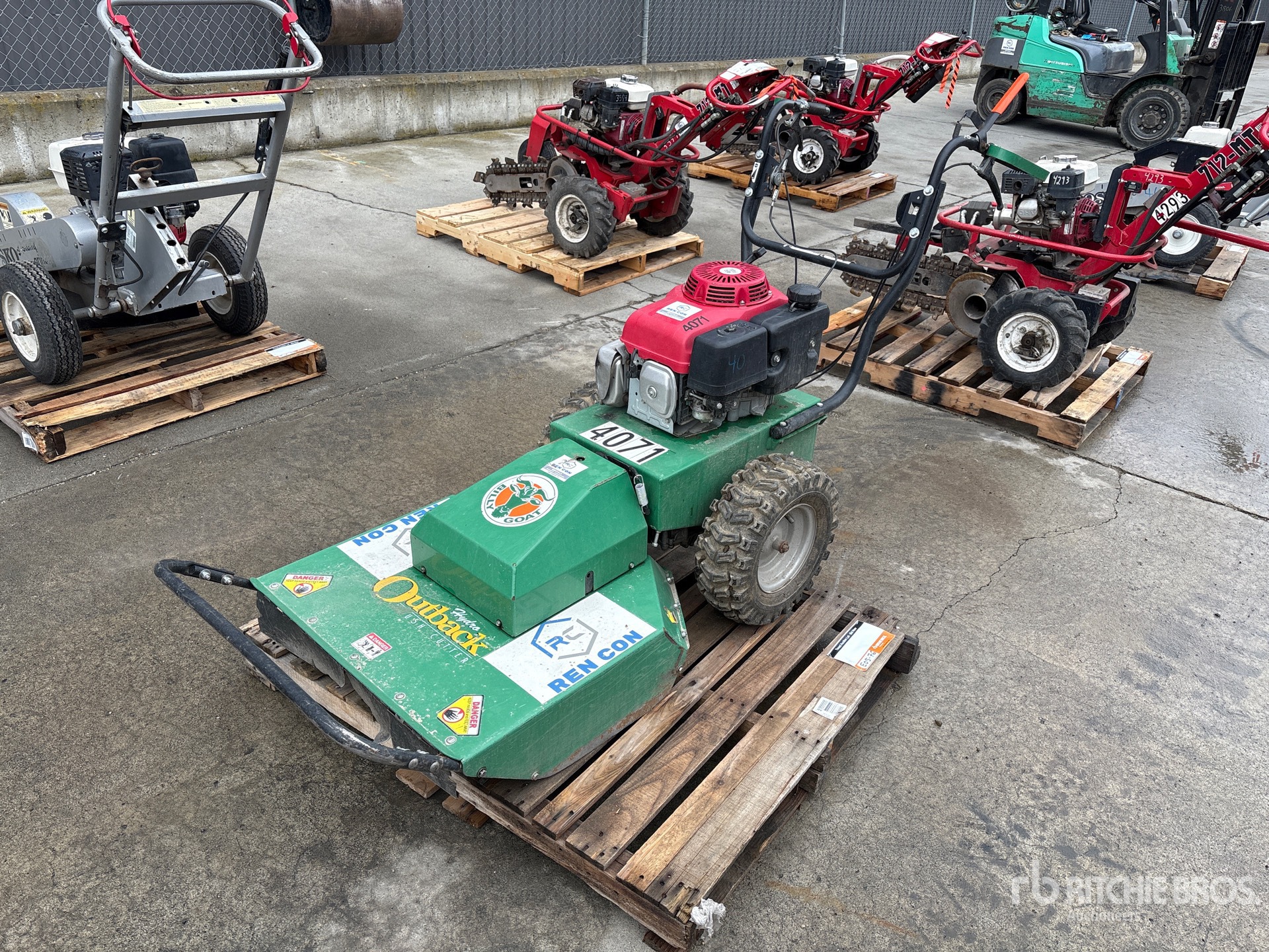 General Appearance with Picture, Right Front Corner