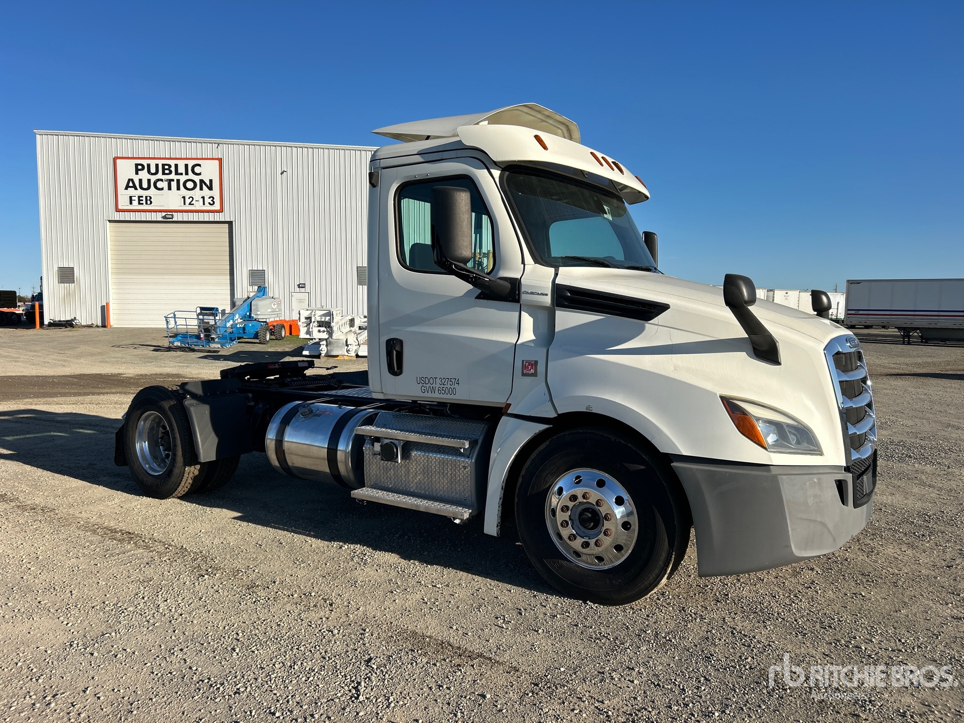 General Appearance with Picture, Right Front Corner