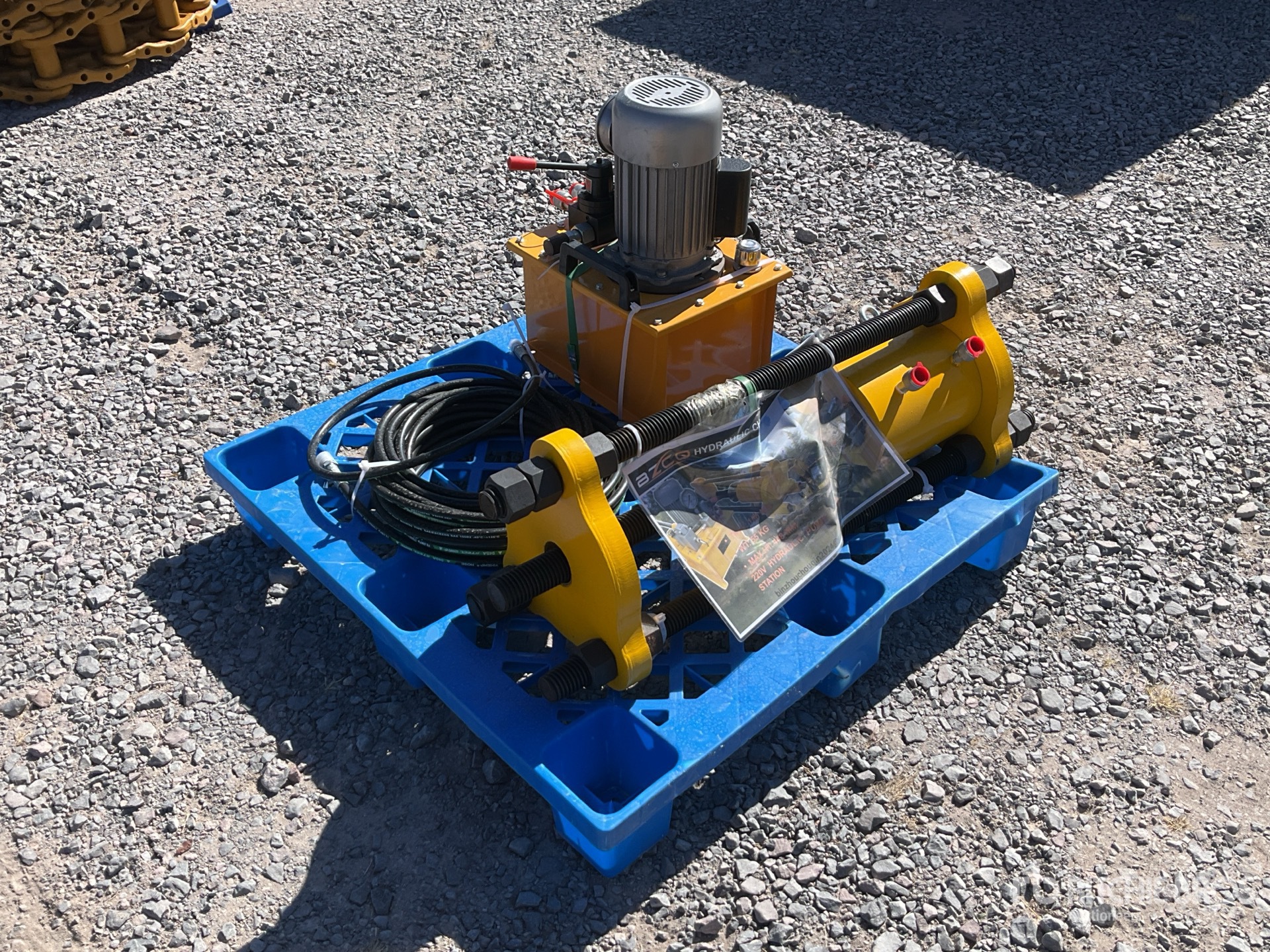 Aspect général with Image, coin avant droit