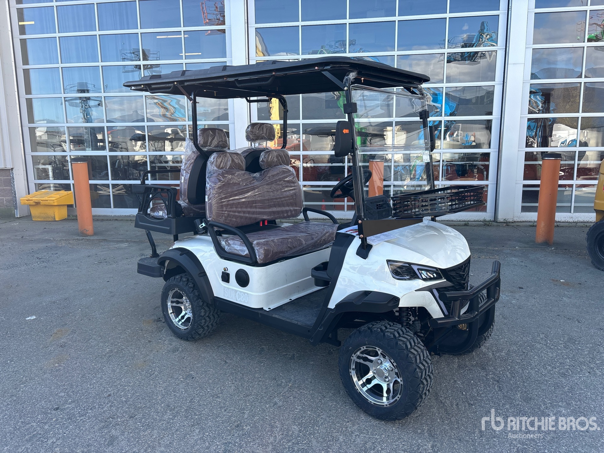 General Appearance with Image, coin avant droit