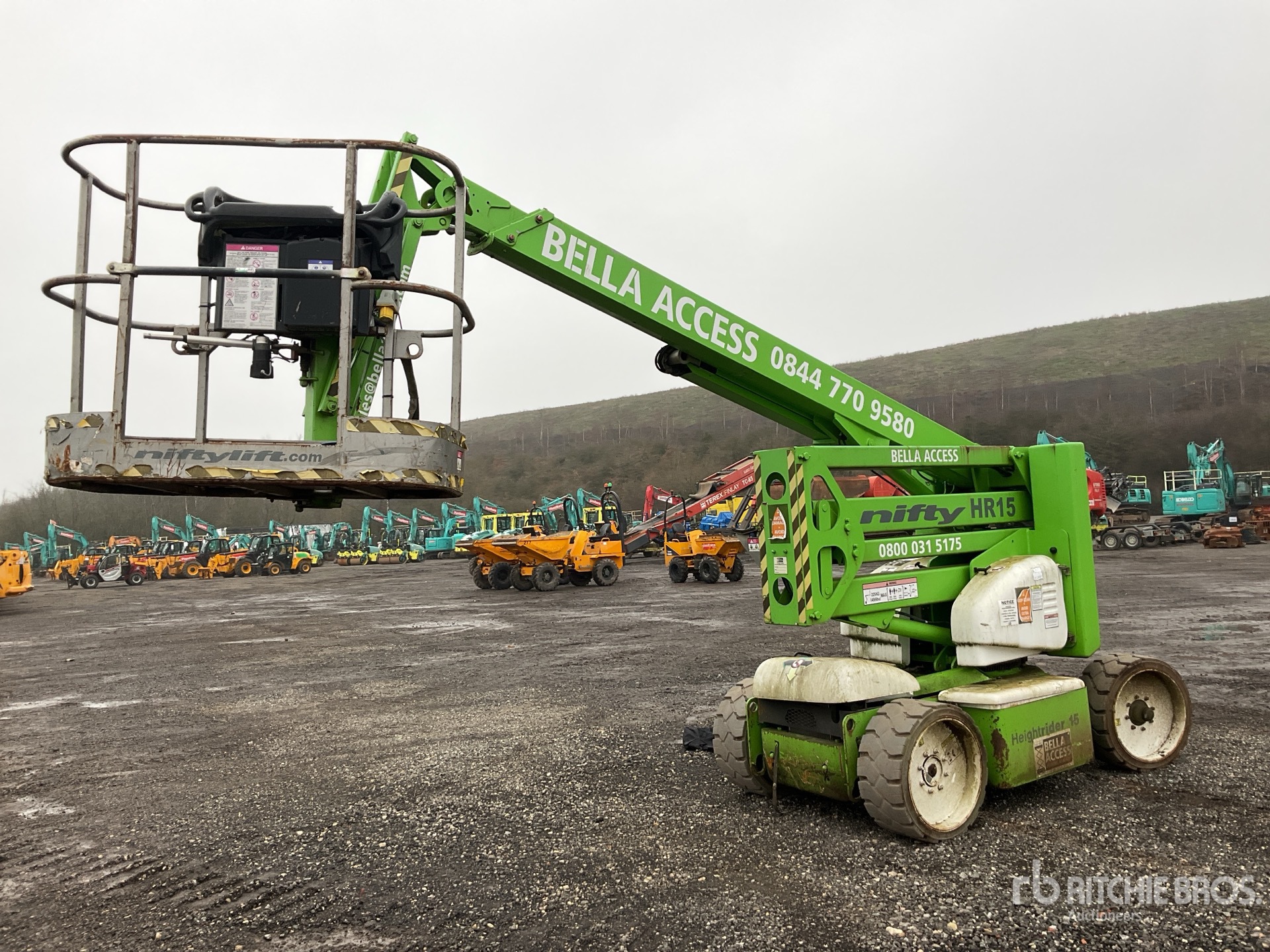 General Appearance with Picture, Left Front Corner