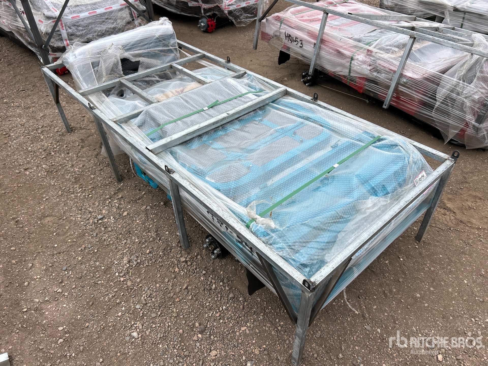 General Appearance with Bild, Ecke vorne rechts