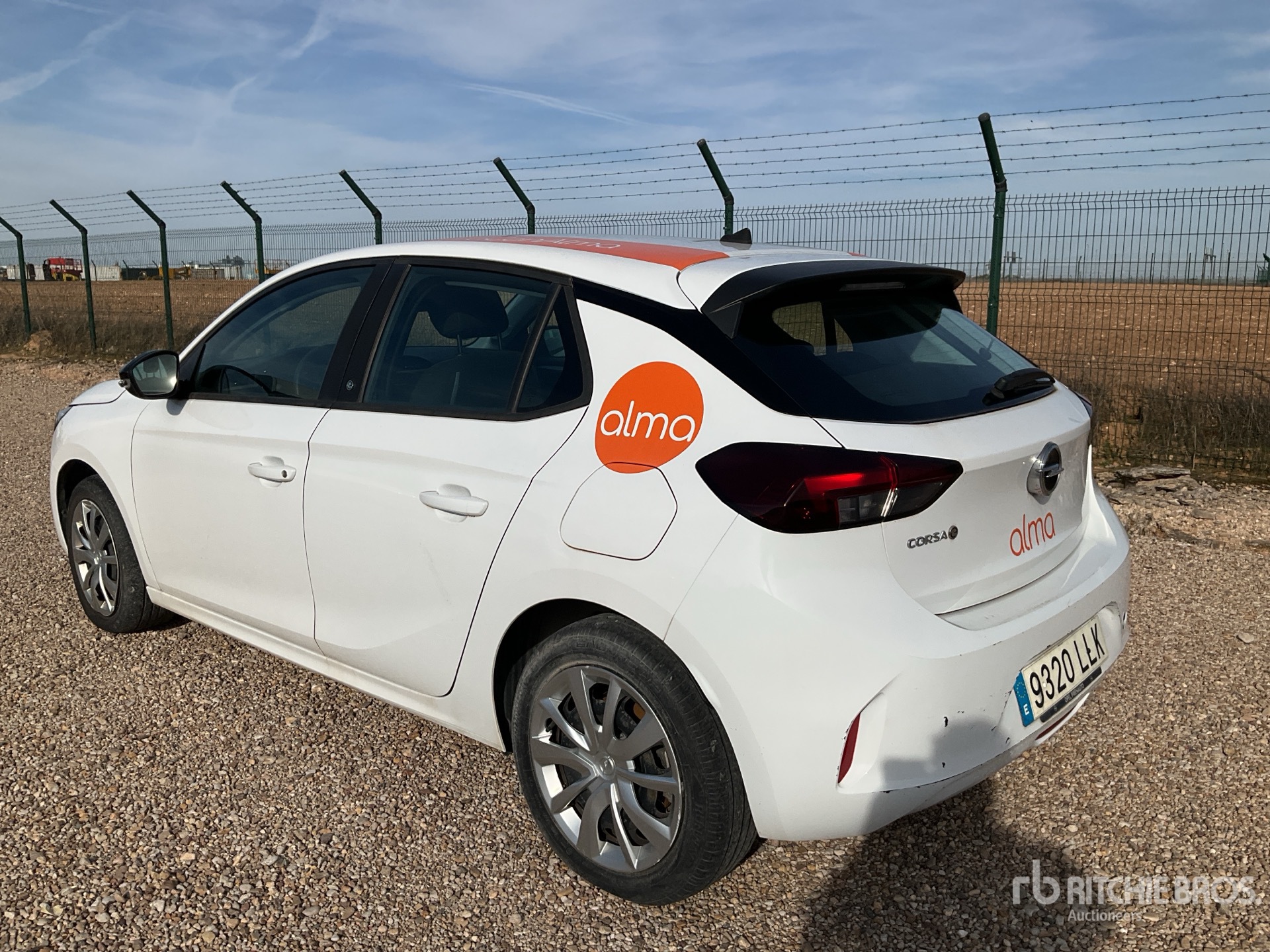 General Appearance with Picture, Left Rear Corner