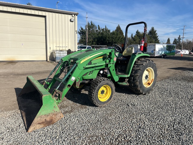 John Deere 4520 4WD Utility Tractor