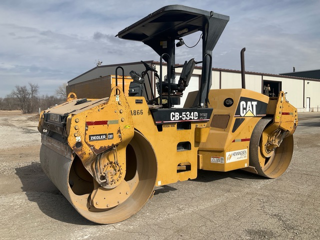 2005 Cat CB-534D XW Double Drum Roller