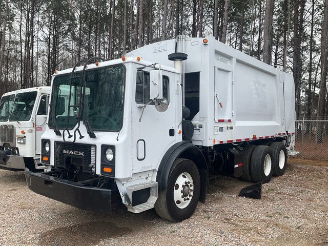 2006 Mack MRU 6x4 Rear Loader Waste Collection Truck