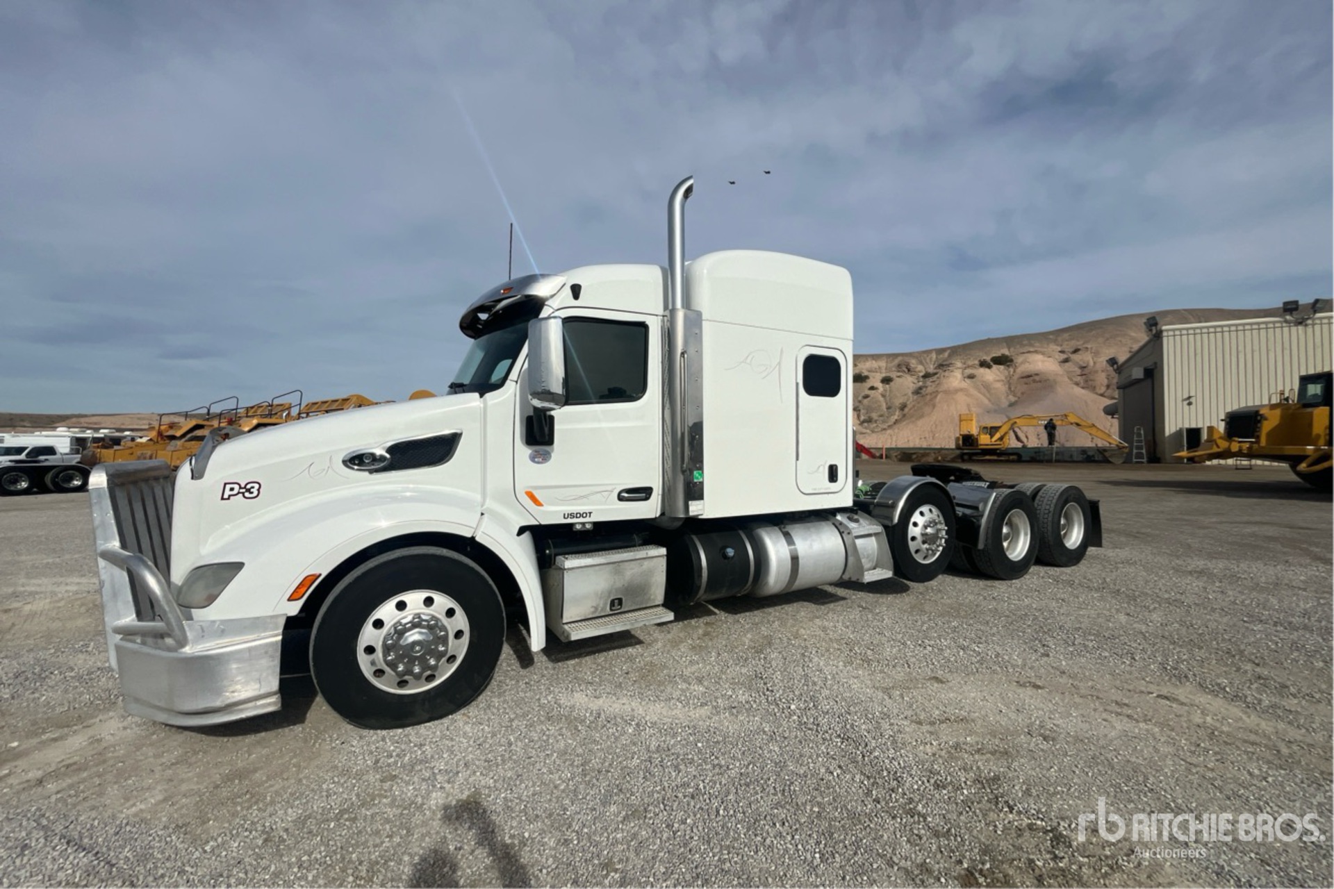 General Appearance with Picture, Left Front Corner