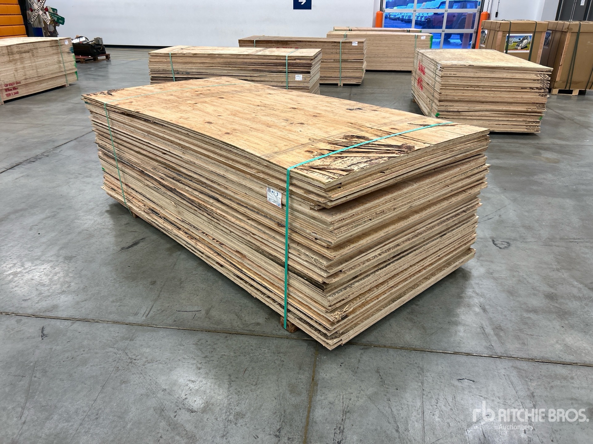 General Appearance with Bild, Ecke vorne links