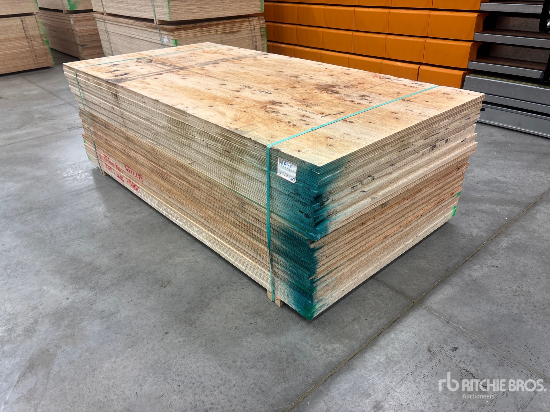 General Appearance with Bild, Ecke vorne links