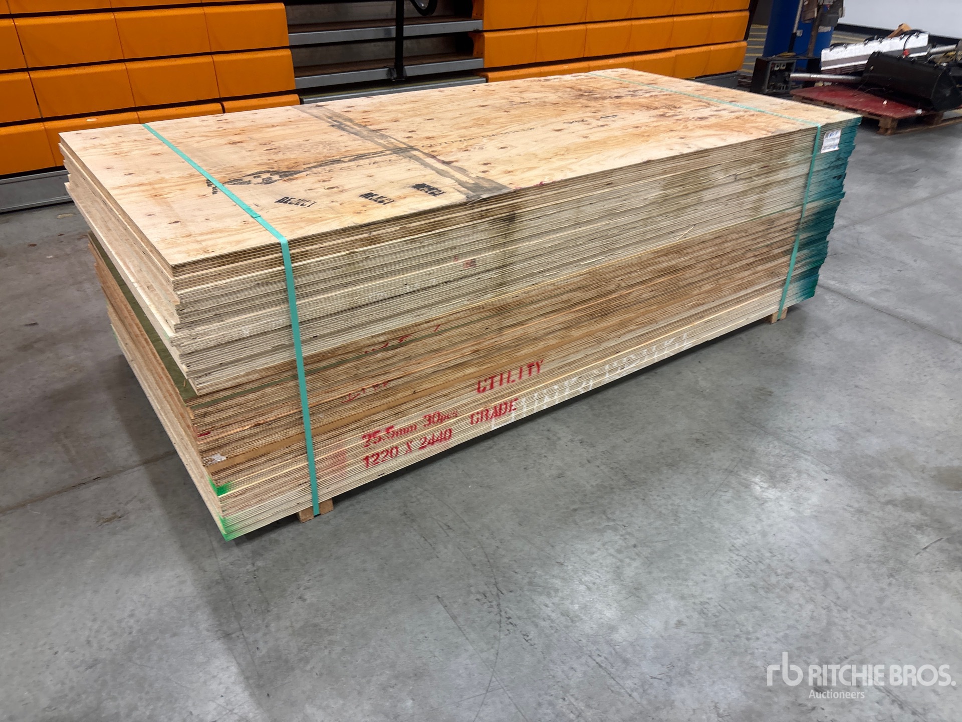 General Appearance with Bild, Ecke vorne rechts