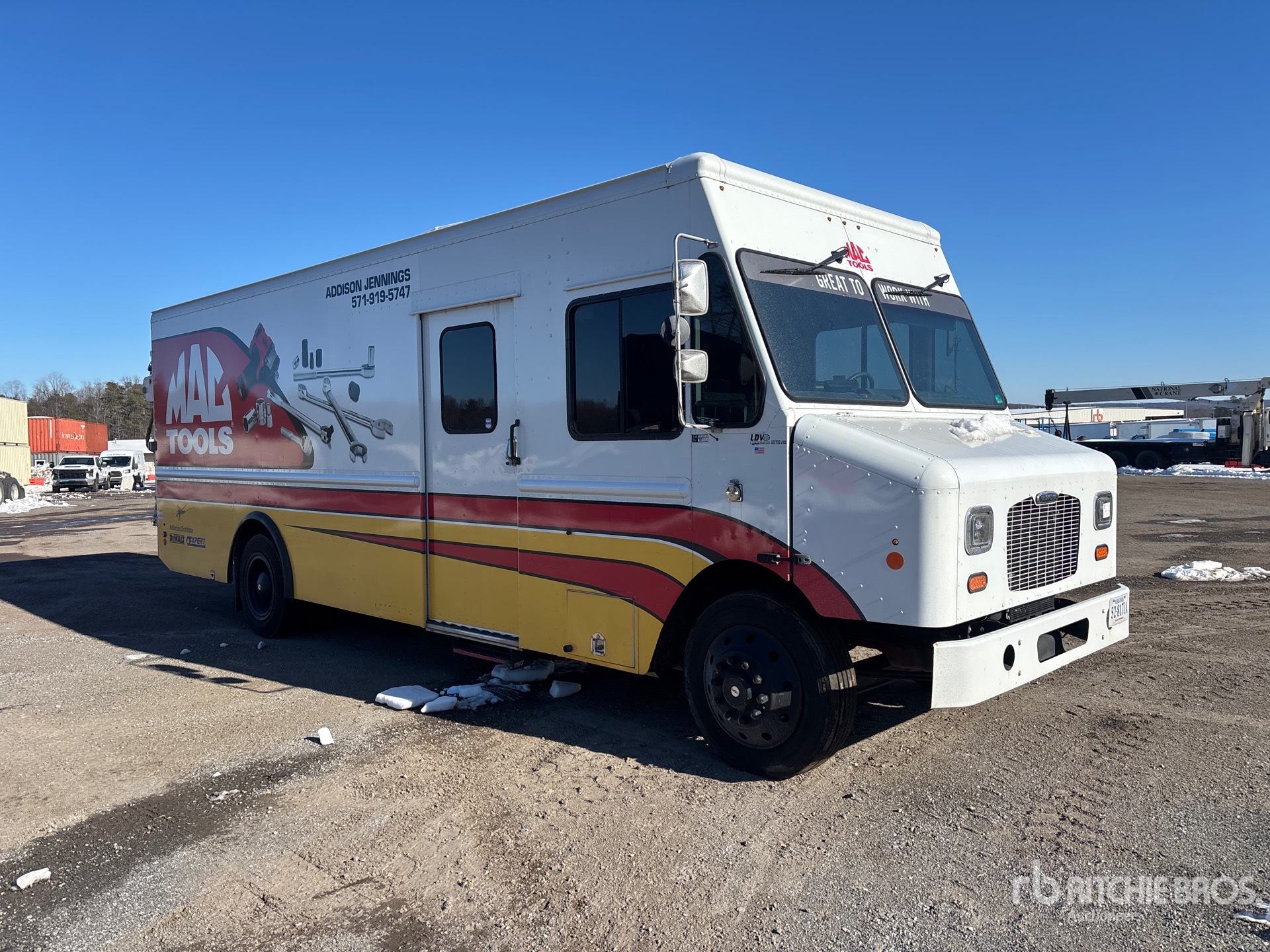 2017 Freightliner MT55