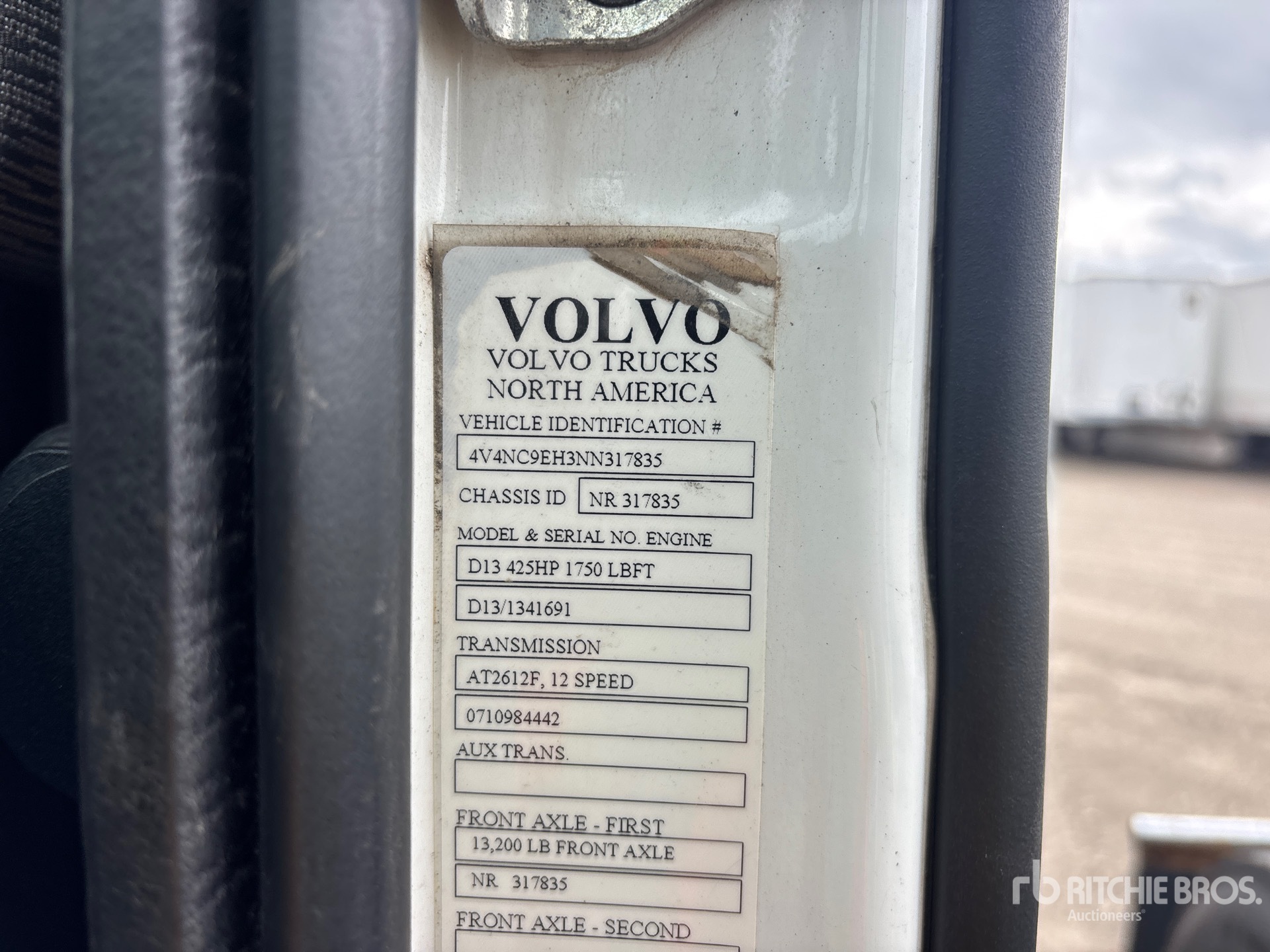 2022 Volvo VNL
