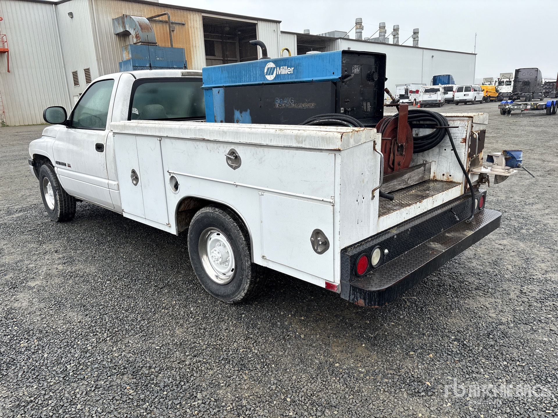 General Appearance with Picture, Left Rear Corner